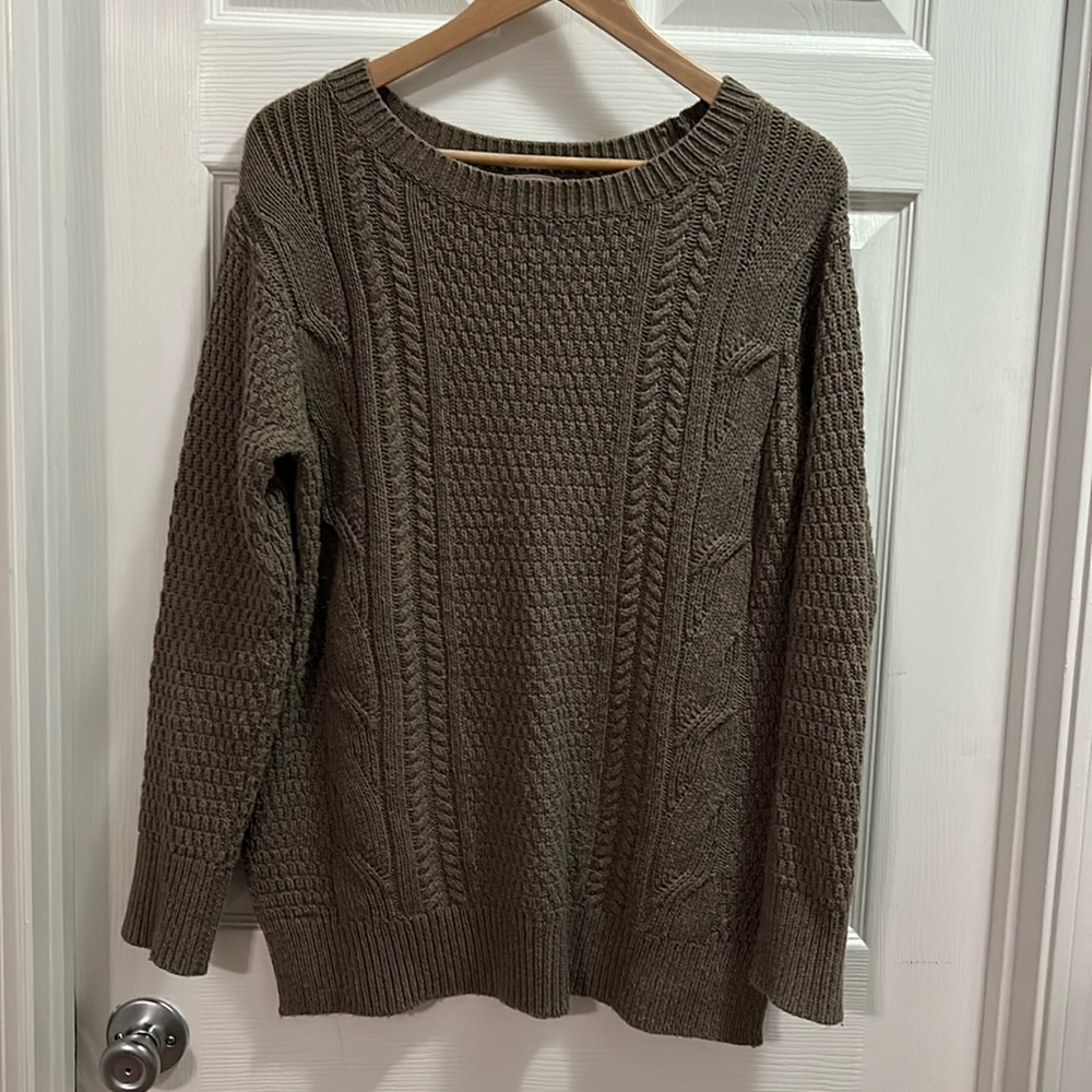 GAP taupe sweater